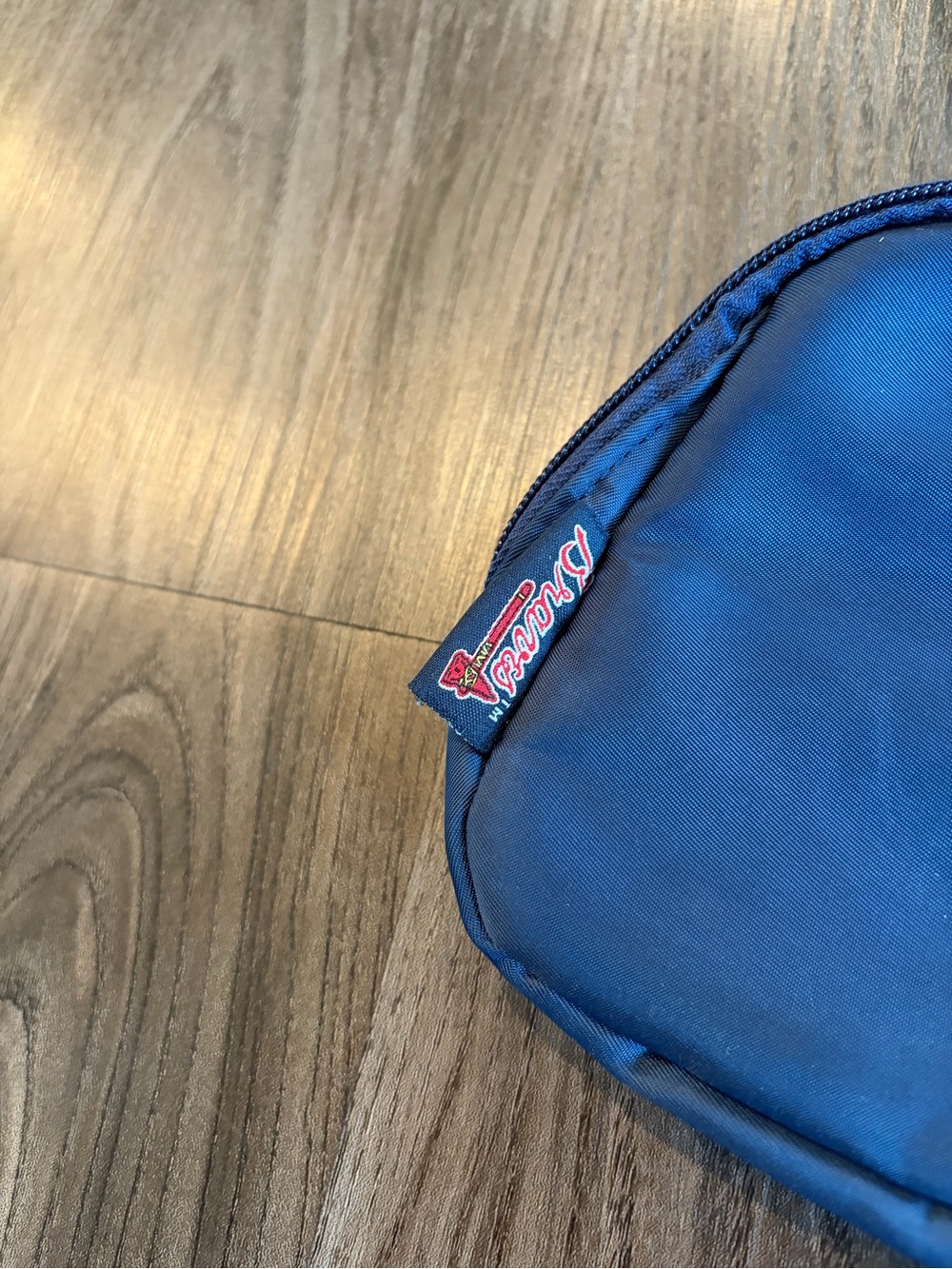 Atlanta Braves Crossbody Sling Bag Fanny Pack - Picture 3 of 6